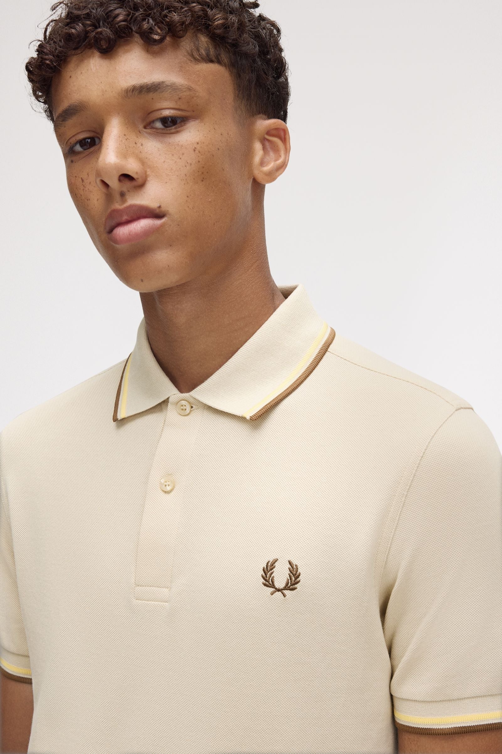 Twin Tipped Polo - Oatmeal / Champion Gold