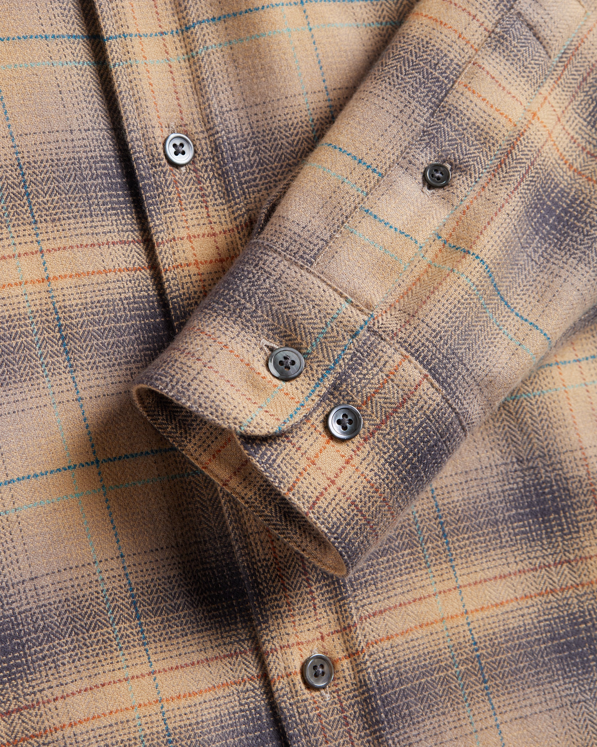 Saga Flannel Shirt - Beige Check