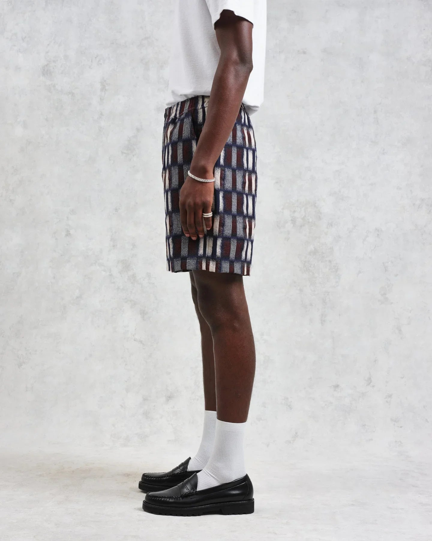 Kurt Short - Navy / Red Grid