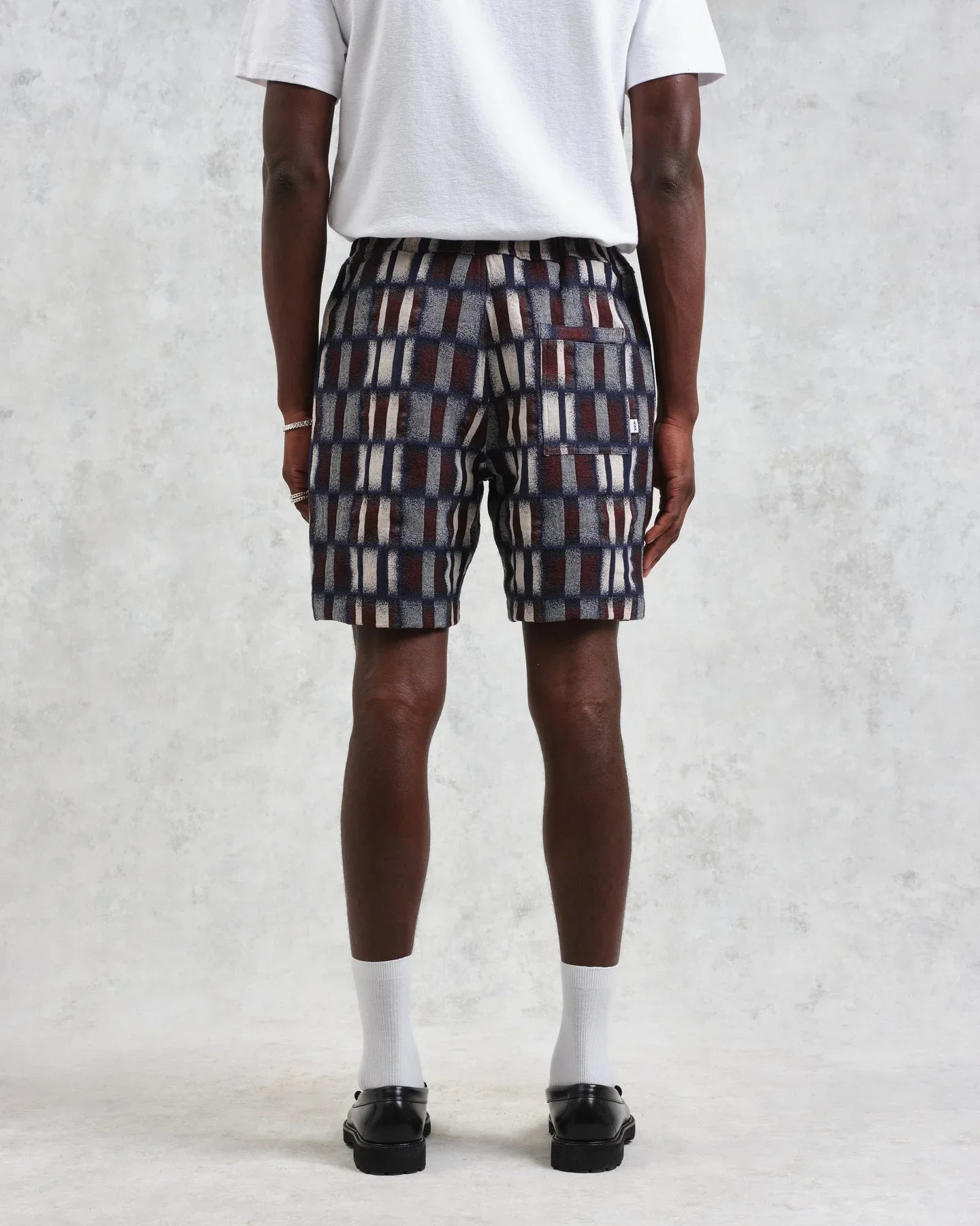 Kurt Short - Navy / Red Grid