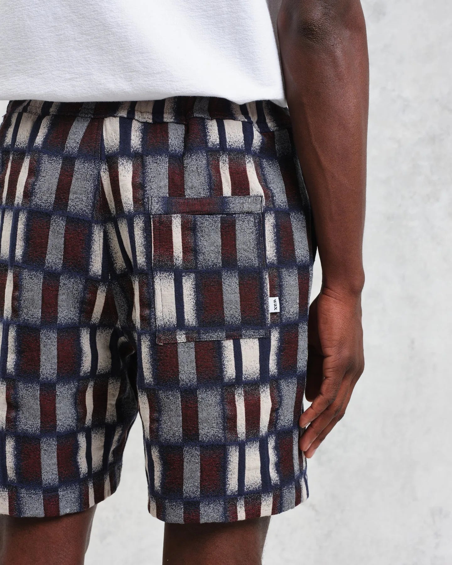 Kurt Short - Navy / Red Grid