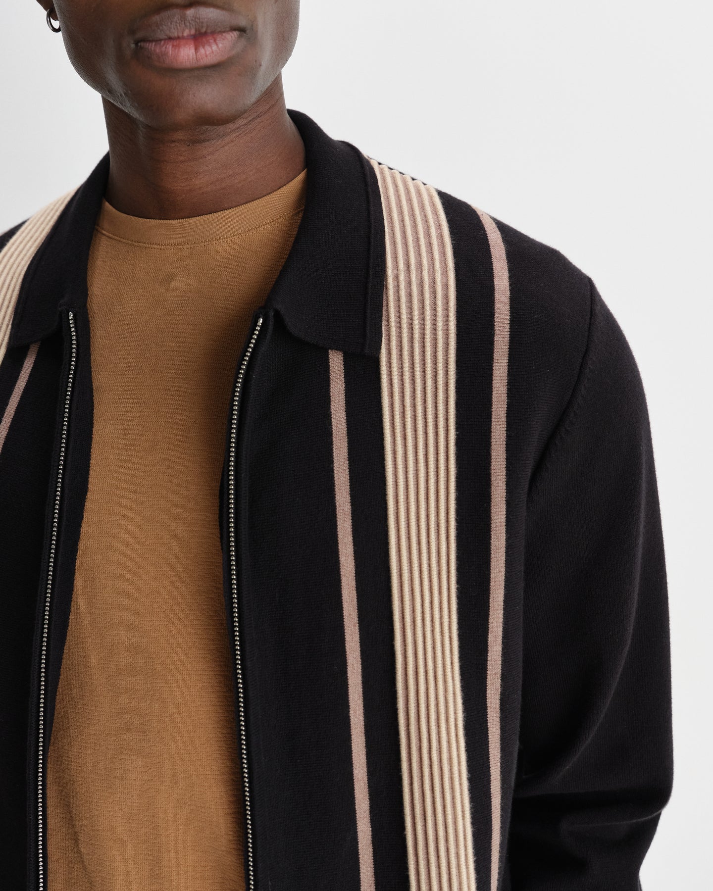 Lennox Knitted Zip Polo - Black / Beige