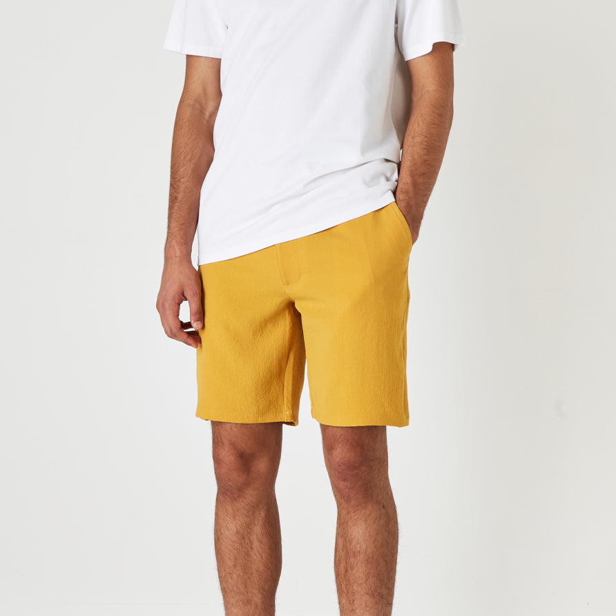 Holm Shorts - Matte Gold